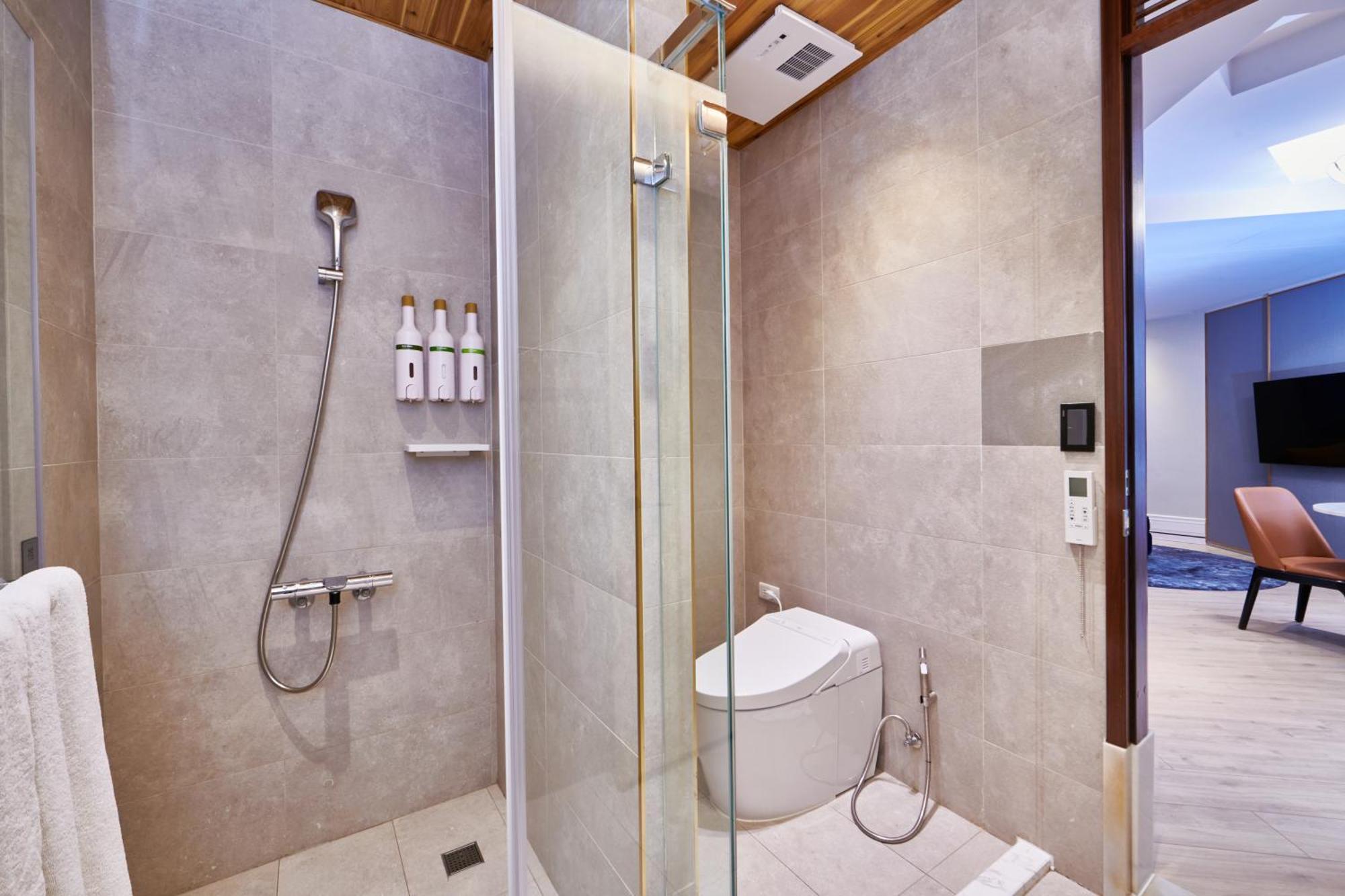 Bed and Breakfast 墾丁耳東華苑erdong Manor Zewnętrze zdjęcie